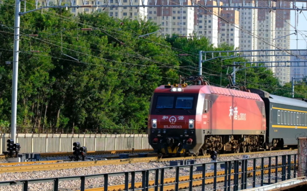 【中国铁路】z236通过柳辛庄站