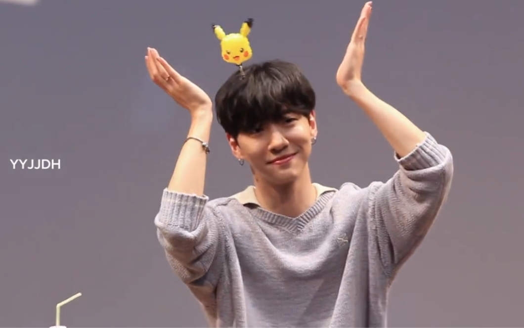 230527 方容国 flnk签售会 满足粉丝各种要求并且做了功课的可爱方