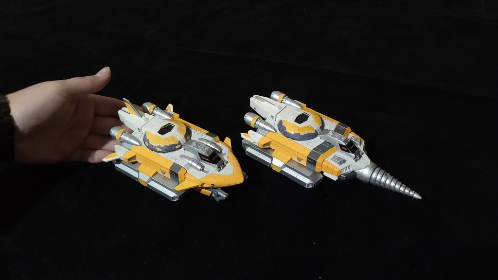 高斯奥特曼潜艇钻地车