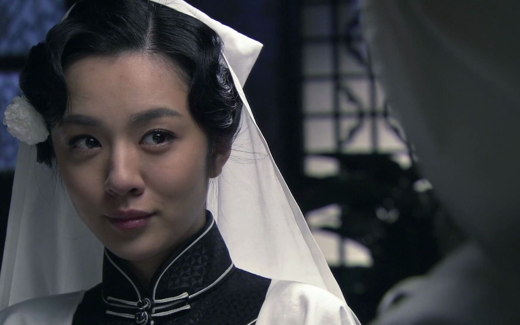 《神枪之倒刺》少佐和大佐开着车带着人来到了廖府名为祭奠廖一清