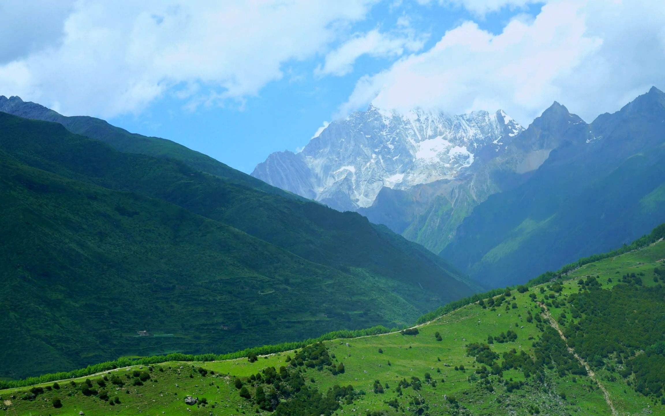 合肥—青藏-黄土高原 自驾第6天 四姑娘山的美丽让人窒息_哔哩哔哩_bi