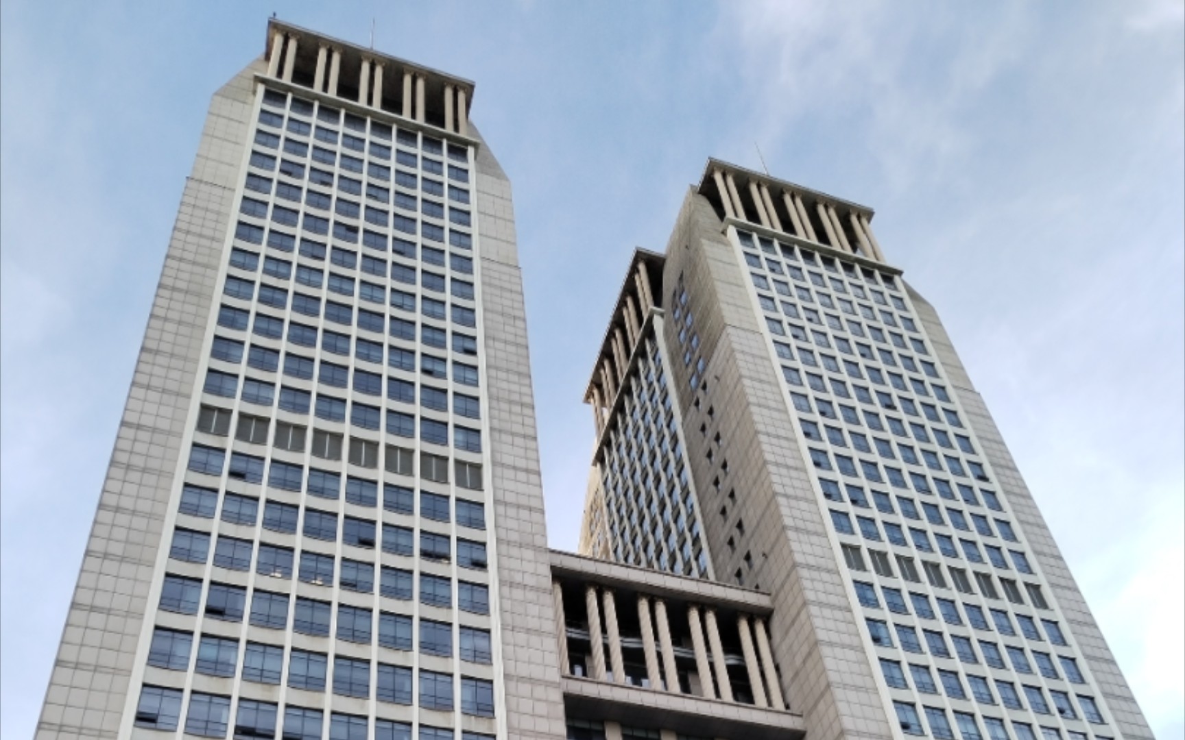 fdu新生挑战:登顶光华楼