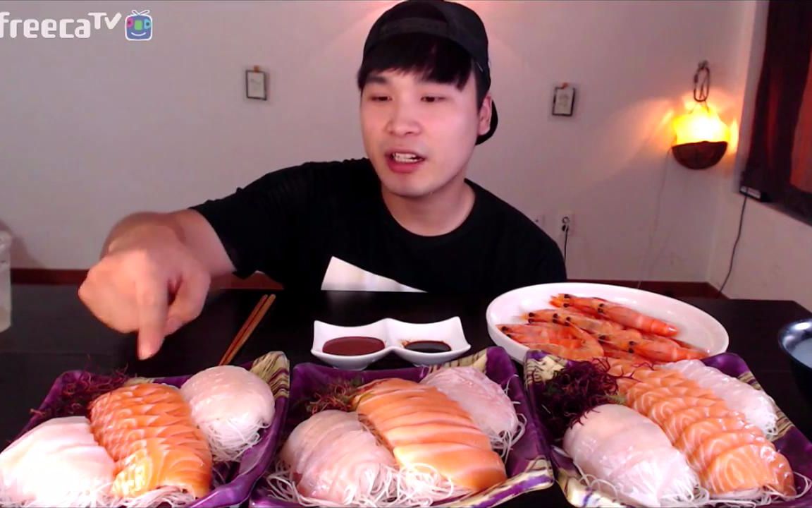 韩国吃播豪放派吃播donkey吃生鱼片asmr辣炒章鱼紫菜包饭