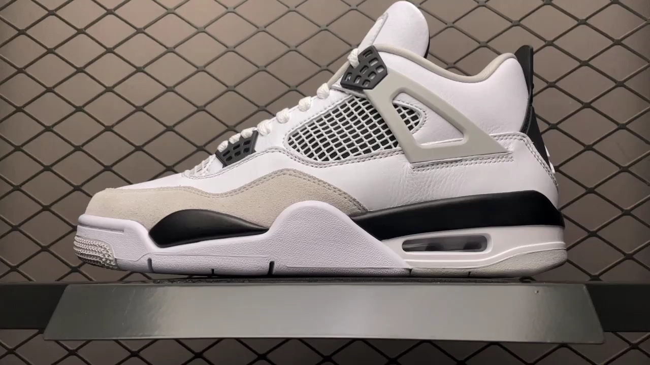 大山制造airjordan4retromilitaryblackaj4乔4灰白黑男子文化篮球鞋
