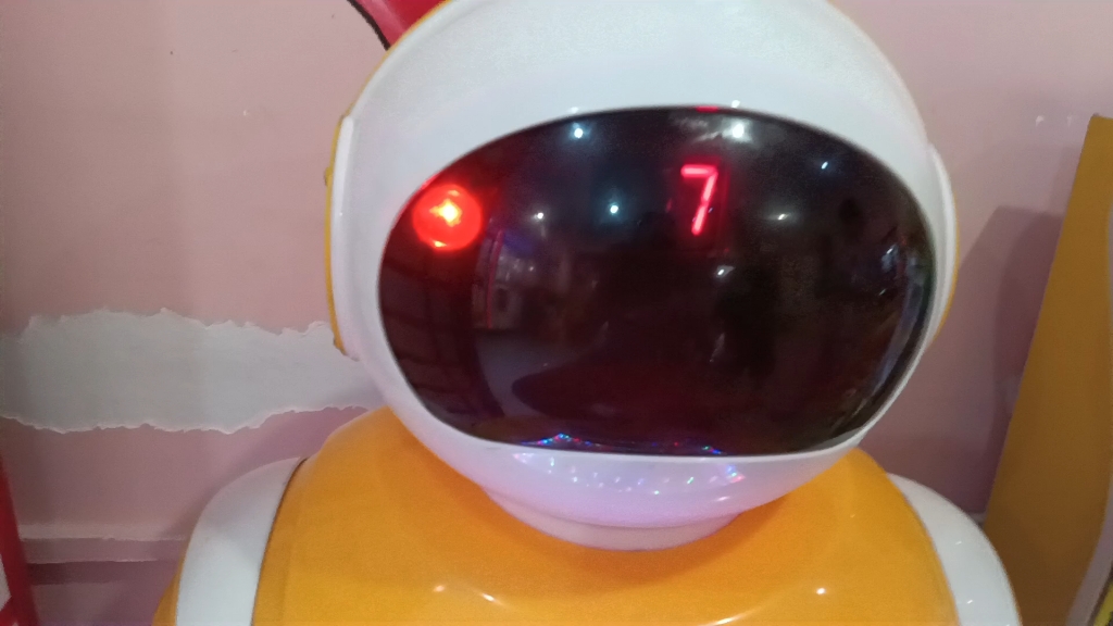 东莞机器人弹珠机2