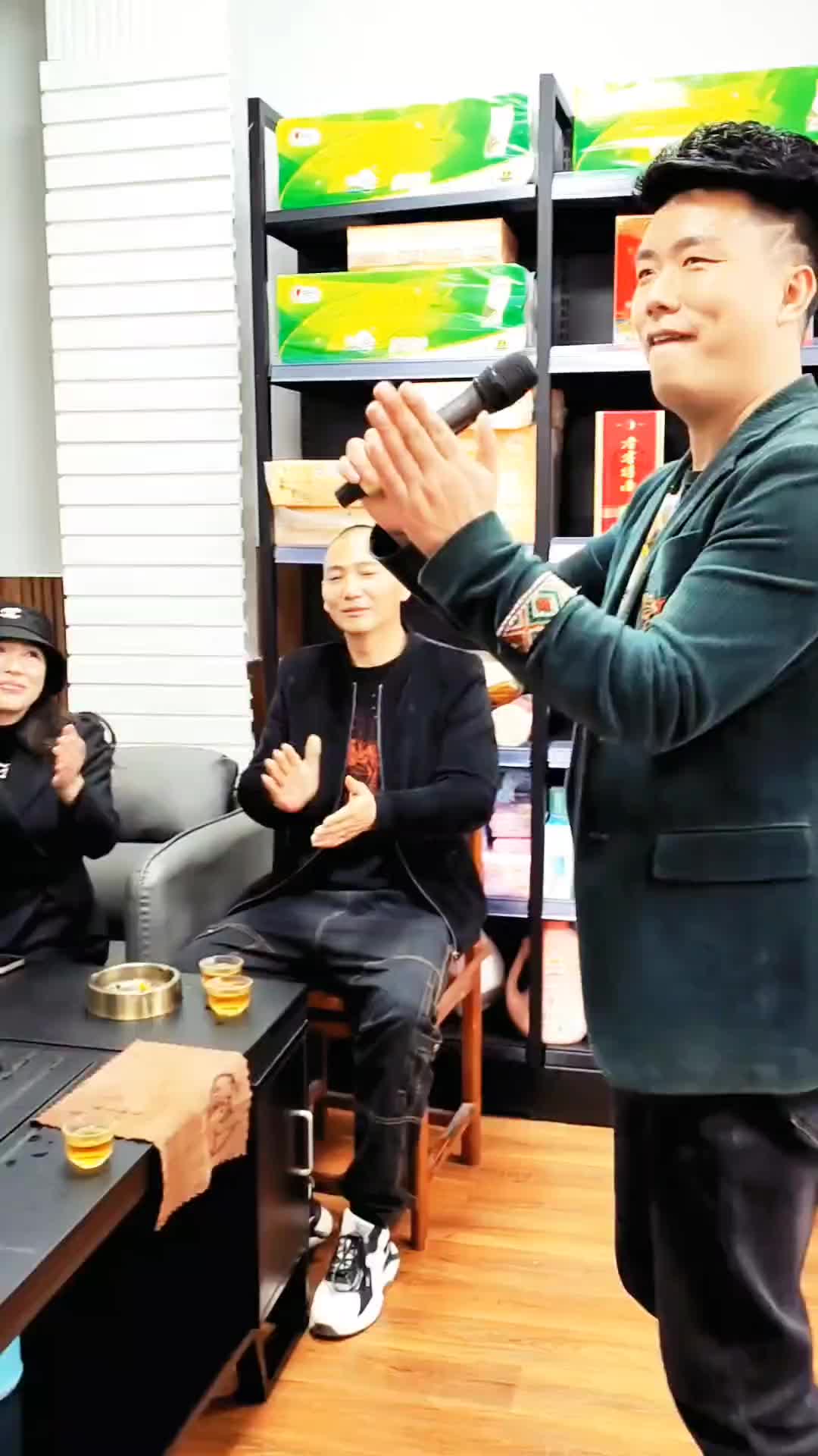 三少爷贵州小张帝感谢壁山的朋友热情款待