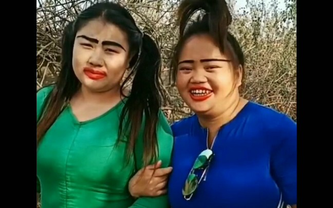 土味视频精神小妹来啦这眉毛在下服了
