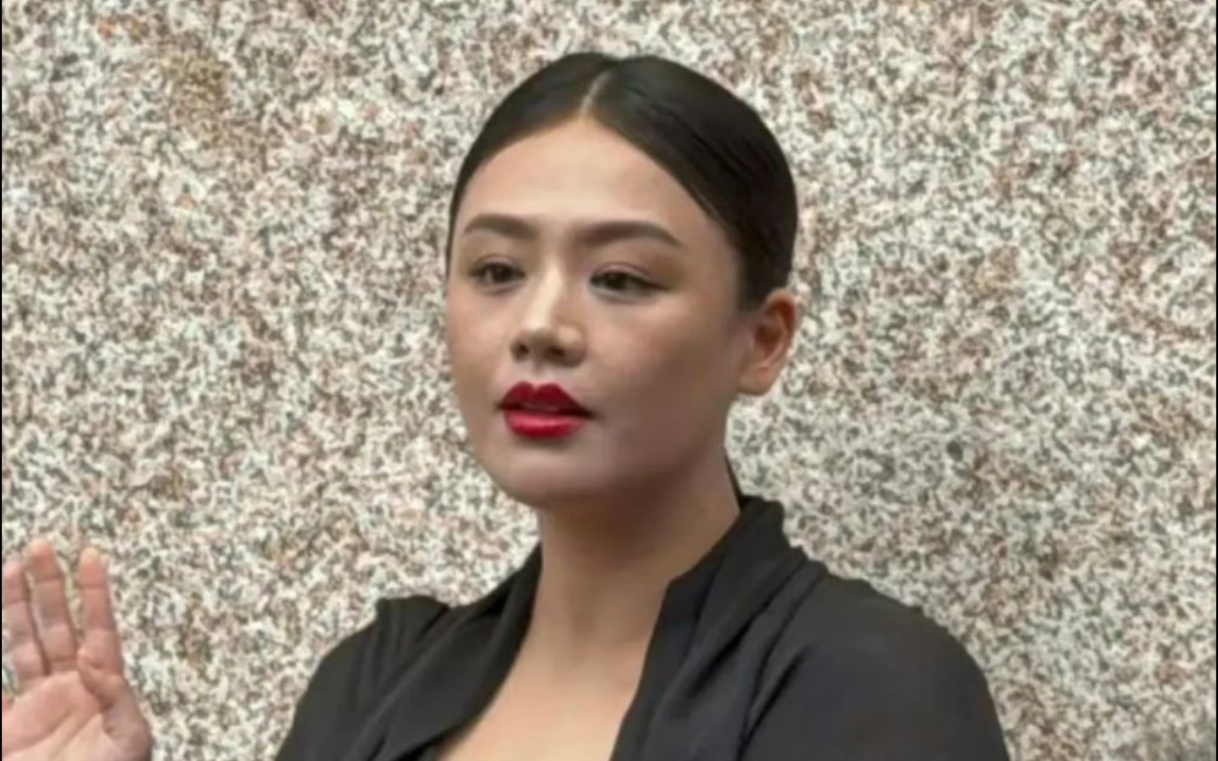 马思纯最近在参加活动的时候被网友吐槽又胖回去了,她之前营销自己瘦