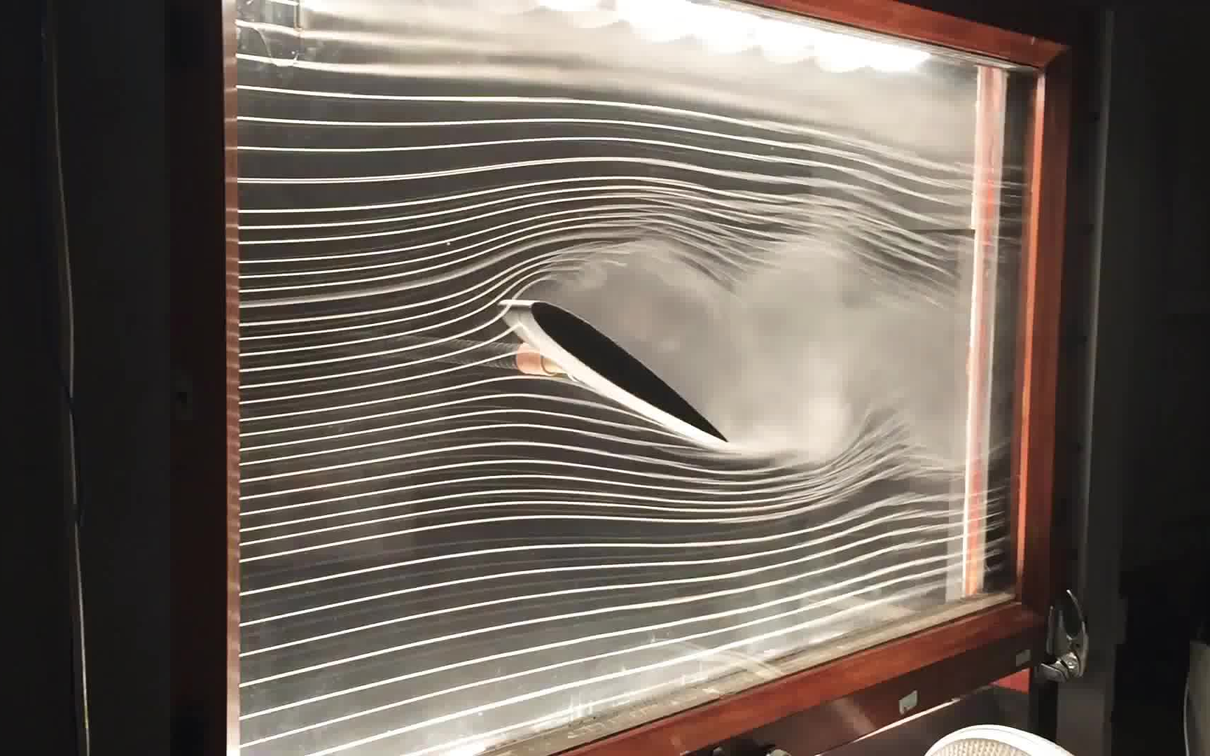 小攻角和大攻角的机翼绕流