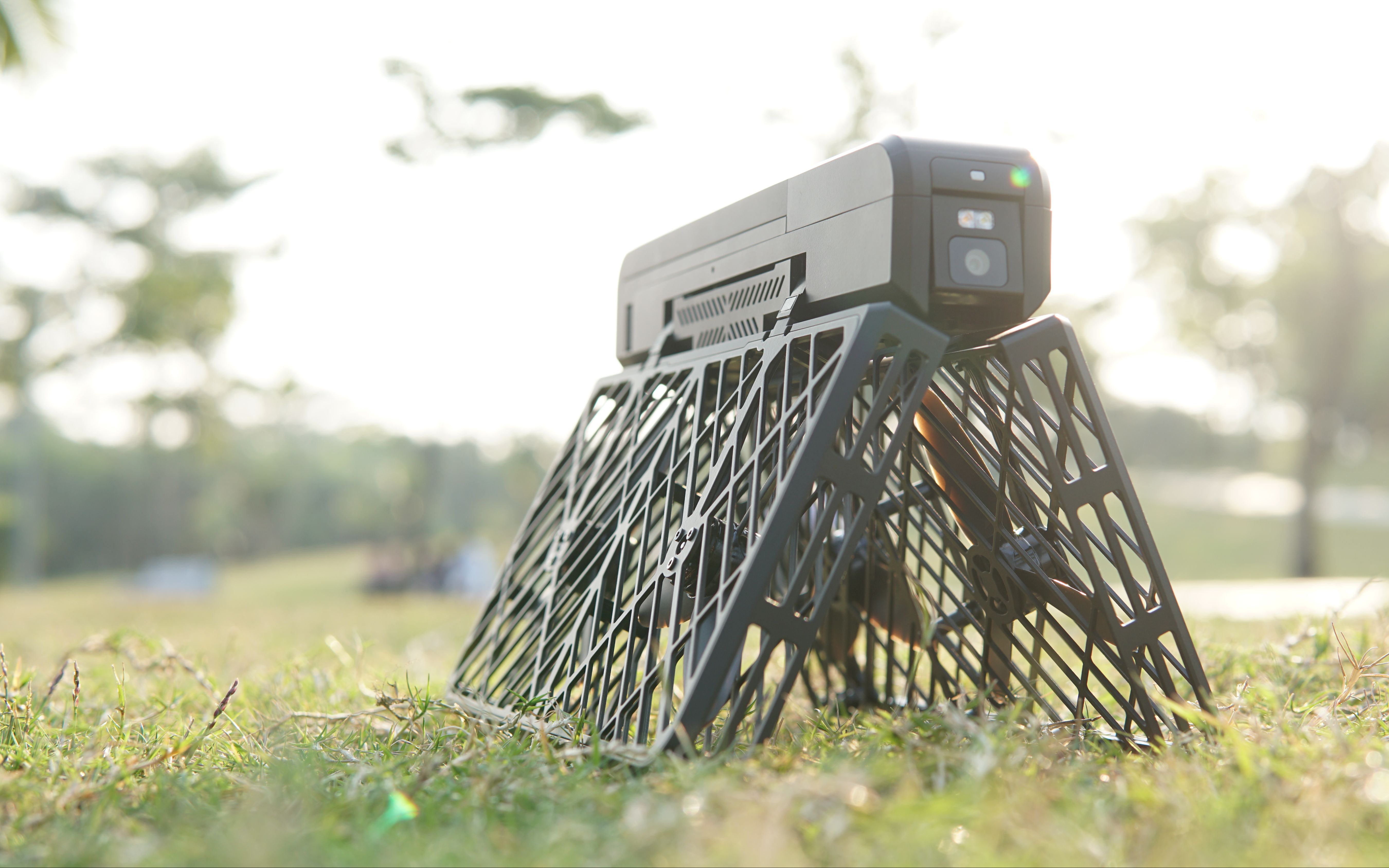 探物科技指尖飞舞hovercamera跟拍无人机