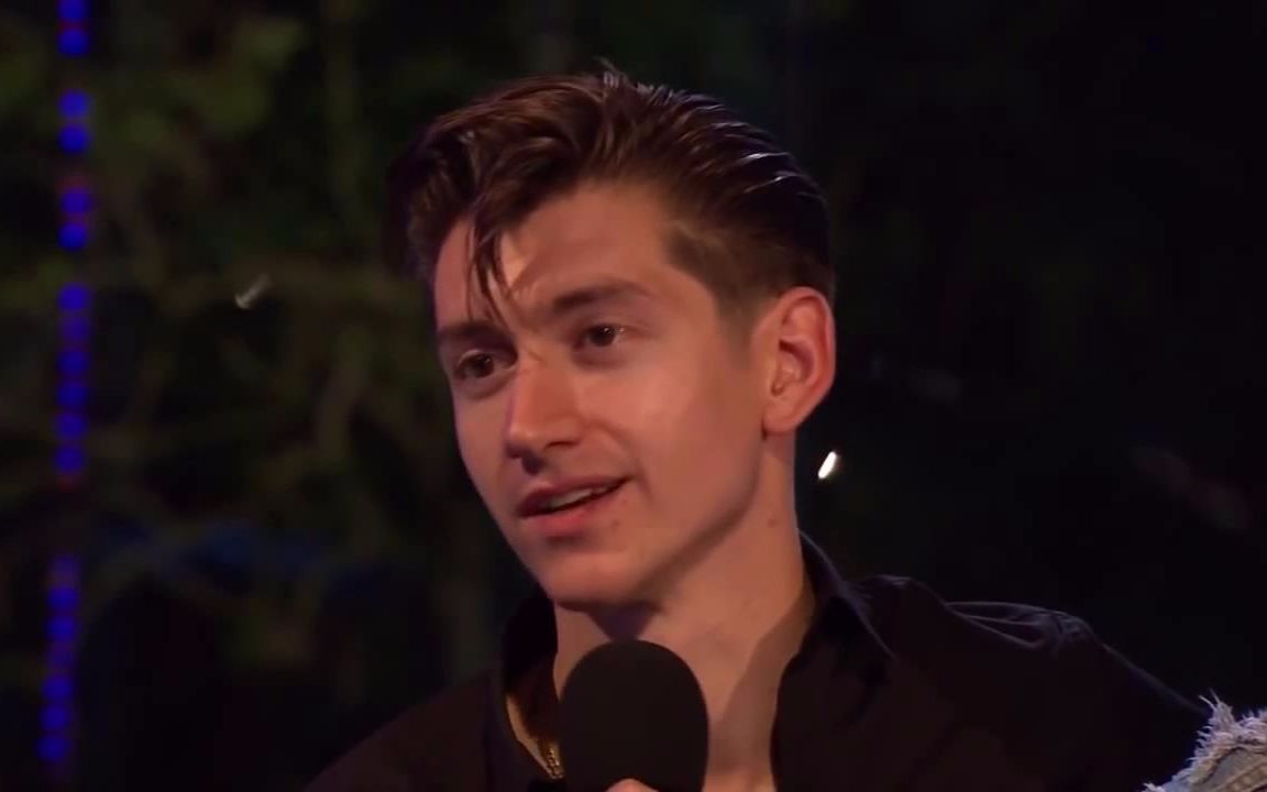 【中文字幕】Arctic Monkeys 北极猴子2013年 Glastonbury 音乐节上的采访哔哩哔哩bilibili