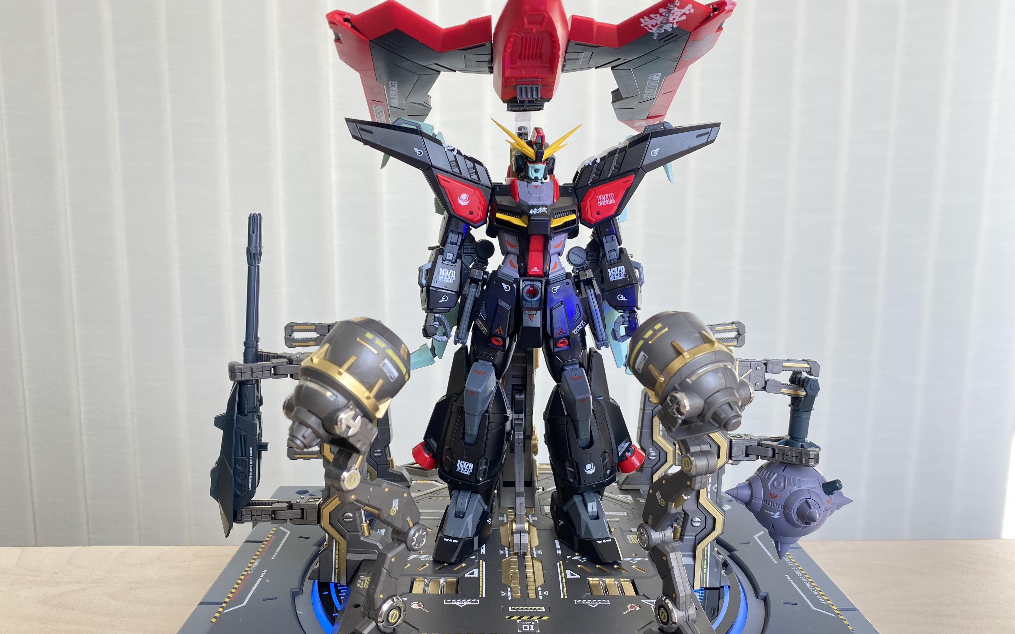 拼装测评:大林高达模型通用地台 金属色豪华版