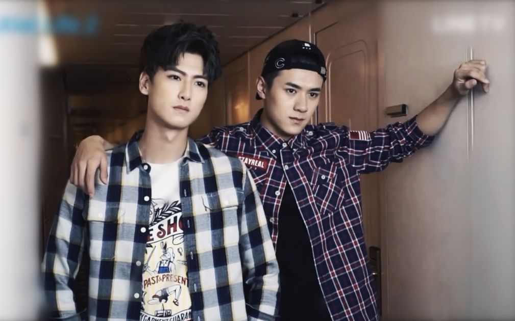 二次元的小妮子