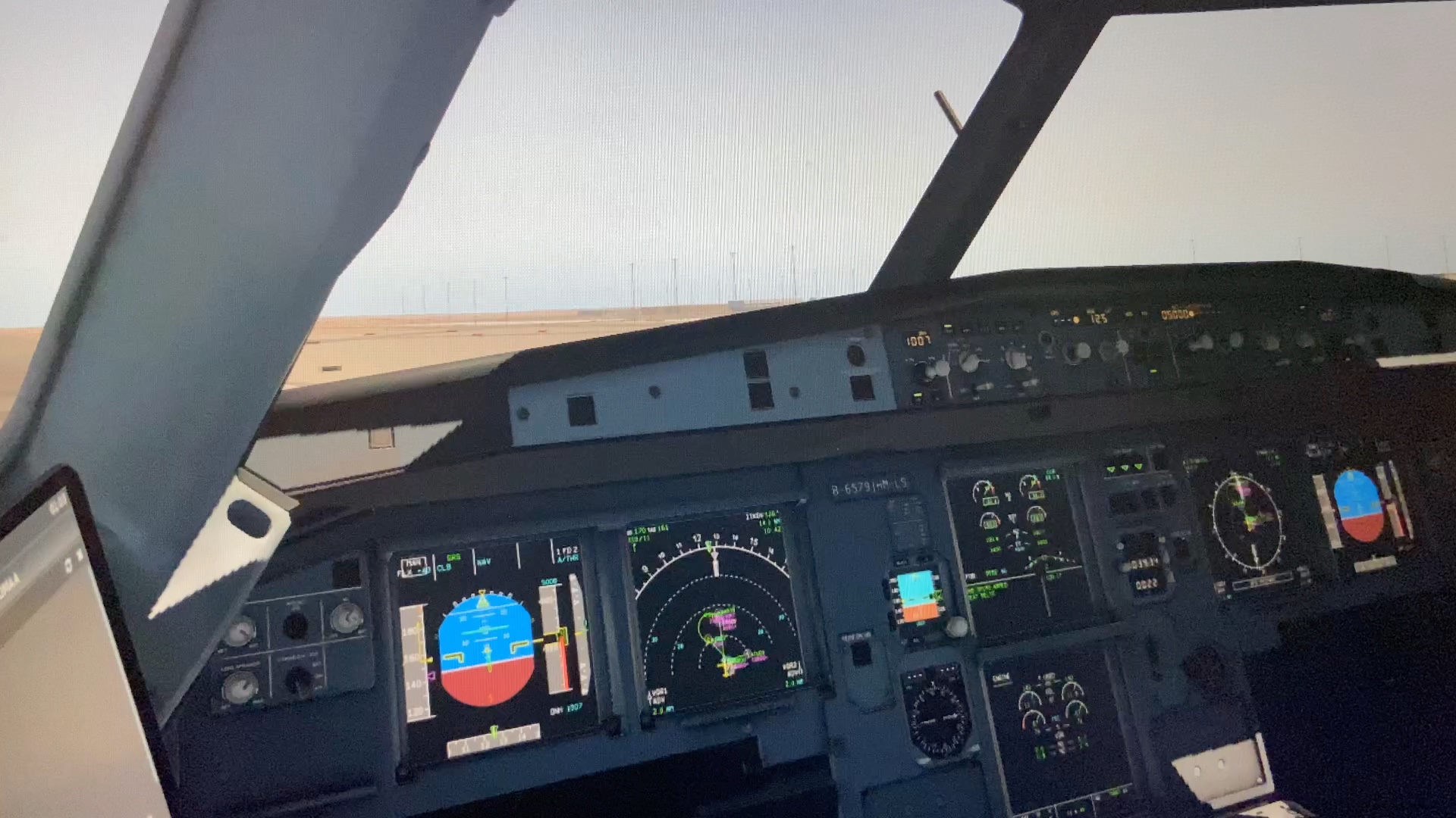 南航a321阿布扎比13r起飞