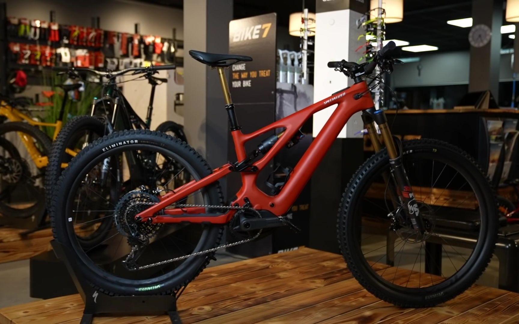 装车视频丨电助力山地车闪电specializedlevopro