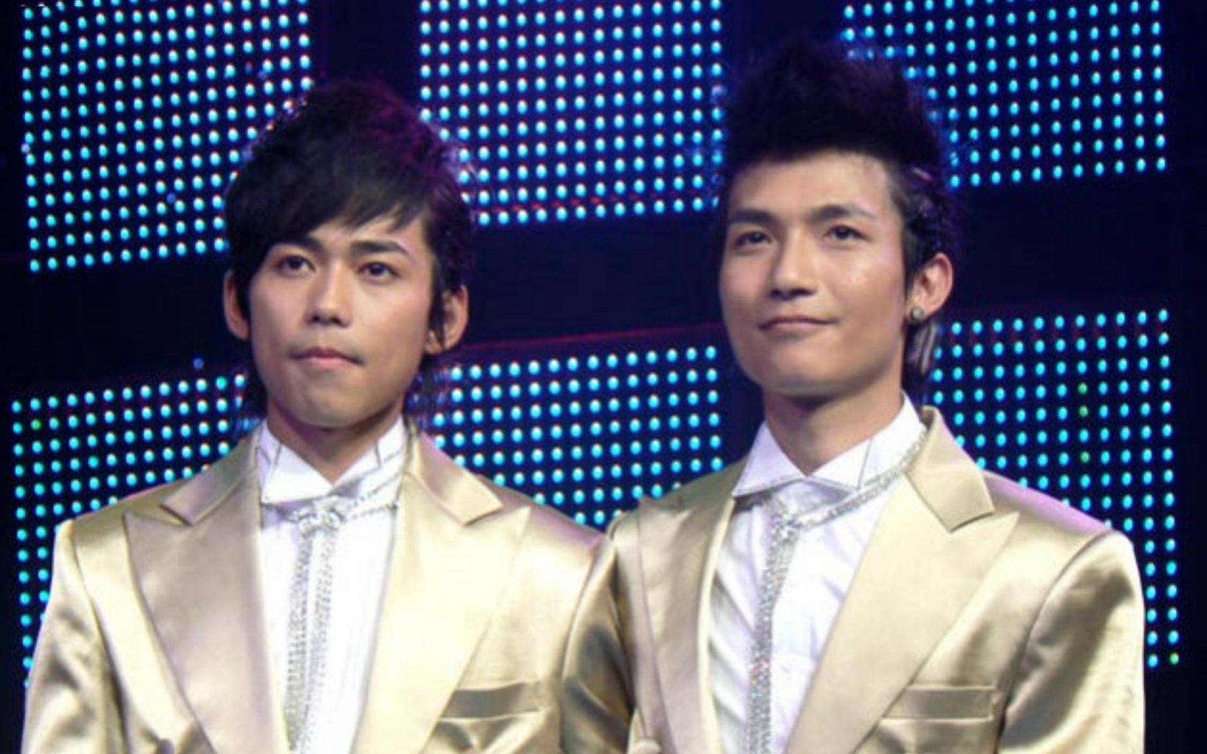 陈楚生又讲地狱笑话,称第一张工资卡被冻结,苏醒重提打官司往事