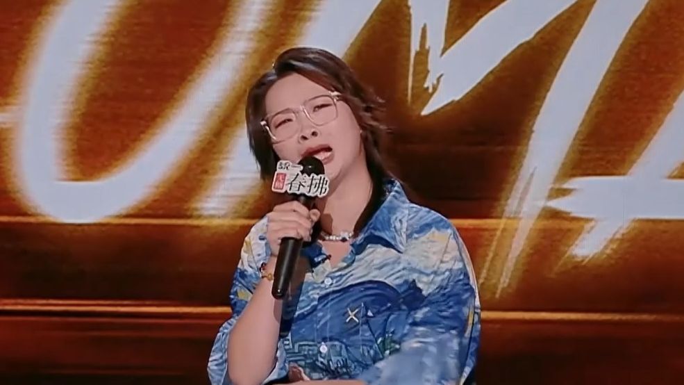 全程高能！嘻哈：博尔特穿空姐制服赛跑！没破纪录破两双丝袜！