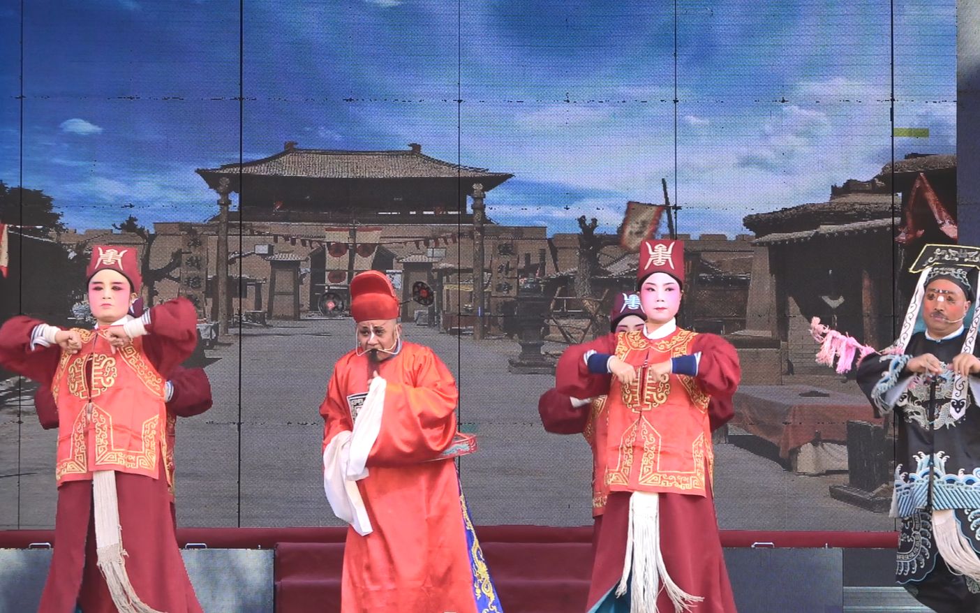 秦腔《斩黄袍》选段,演员的韩龙角色在表演上形神兼备,淋漓尽致_哔哩