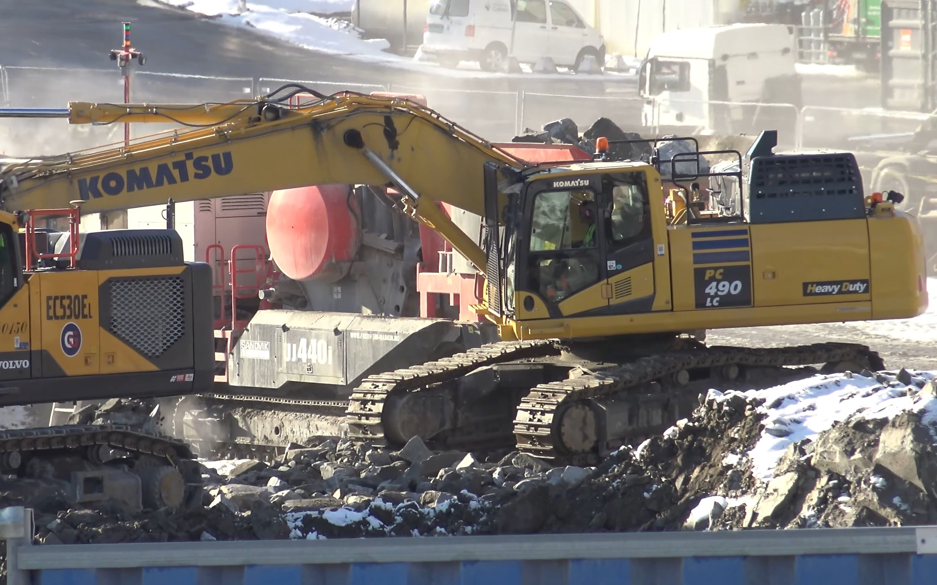 小松pc490挖掘机施工作业4k