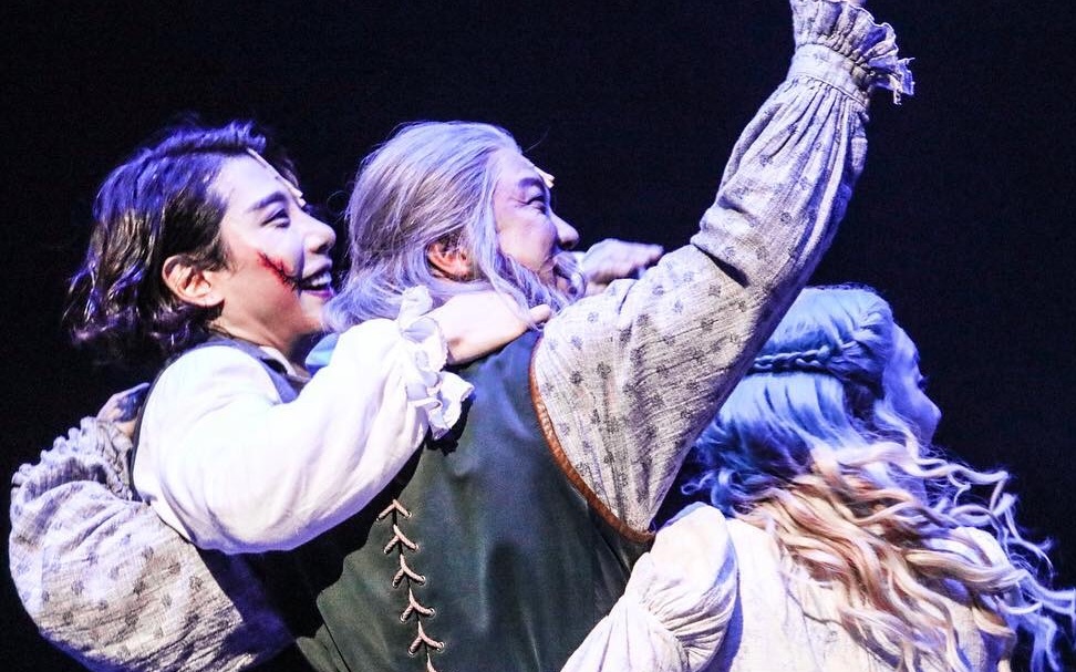 2018音乐剧《笑面人》全体谢幕_哔哩哔哩 (゜-゜)つロ 干杯~-bilibili