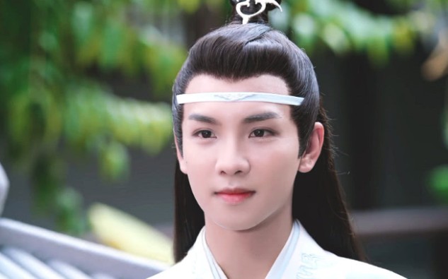 陈情令魏无羡种的思追越长越可爱呢