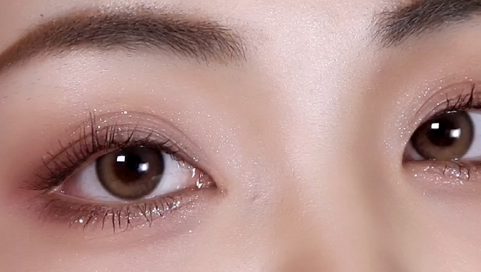 效果#奶油小灯泡若有若无的高光太撩人啦眼睛里是有藏不住的星河吧!