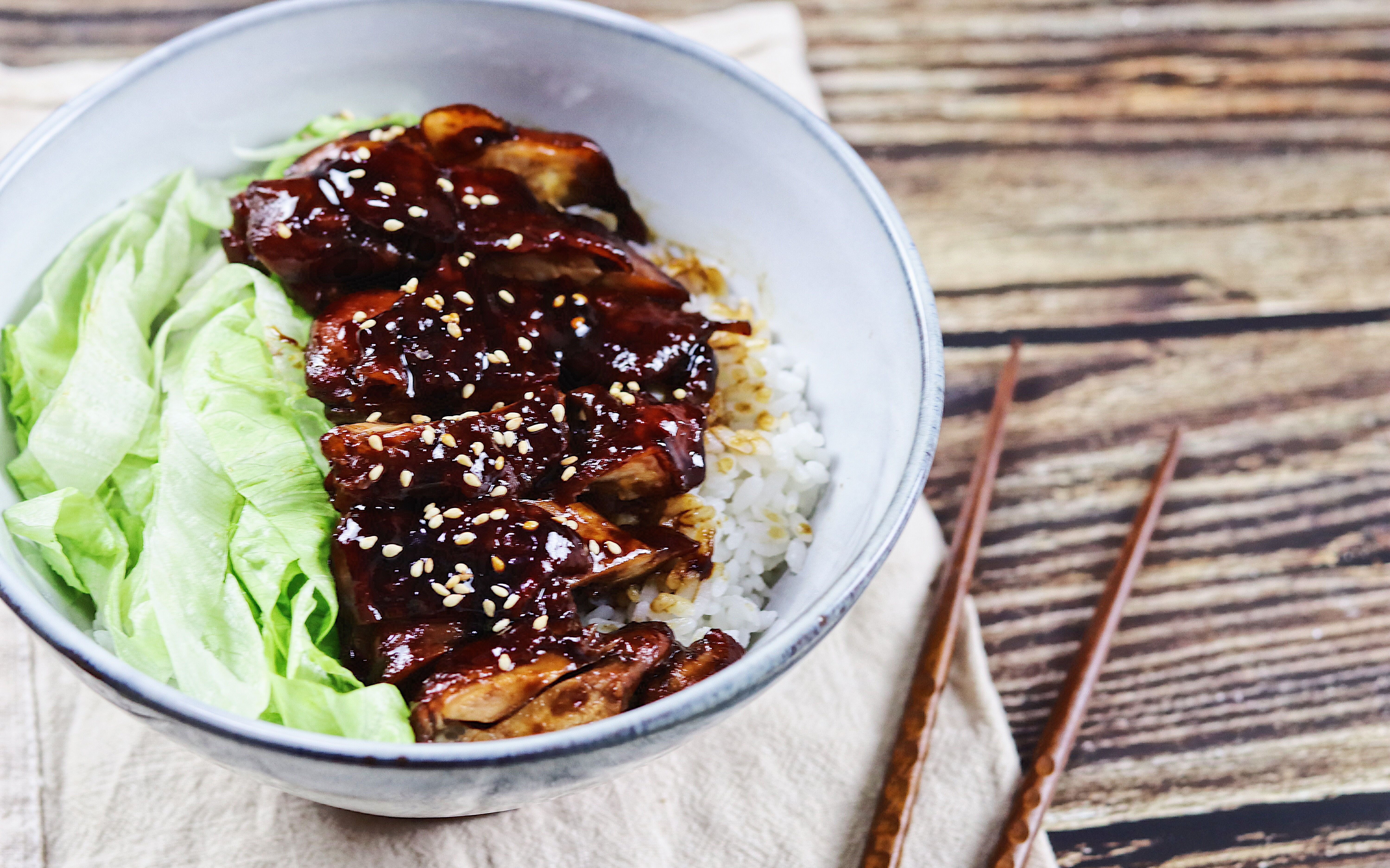 这碗浓香的日式蜜汁【照烧鸡腿饭】竟是小姐姐夜晚最孤独的美味