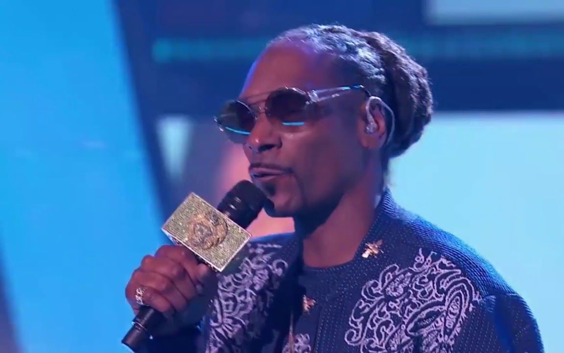 [图]【史努比·狗狗】Snoop Dogg - The Next Episode（SHOW TIME AT THE APOLLO）