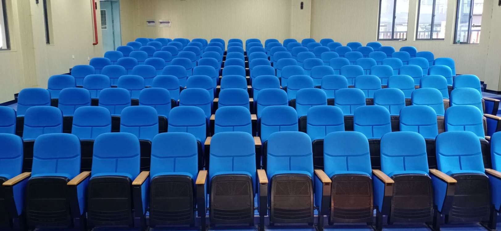 礼棠座椅,礼堂椅,排椅,剧院椅,源头厂家定制新款全新座垫壳