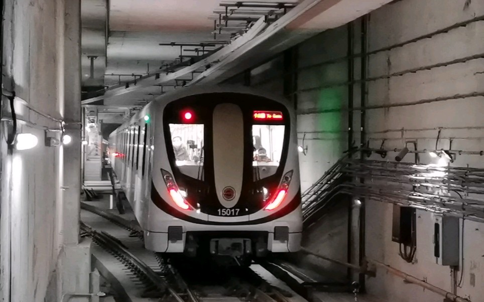 上海地铁15号线车辆段图片