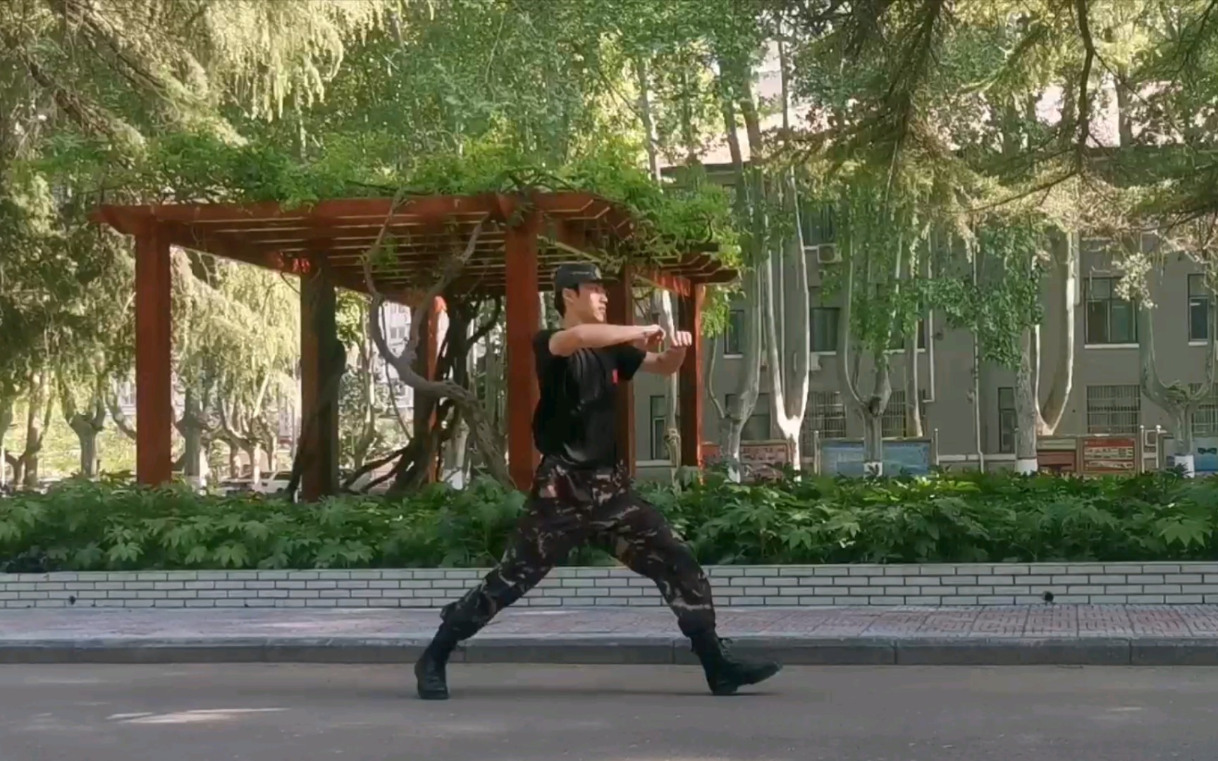 [图]第三套武警擒敌拳