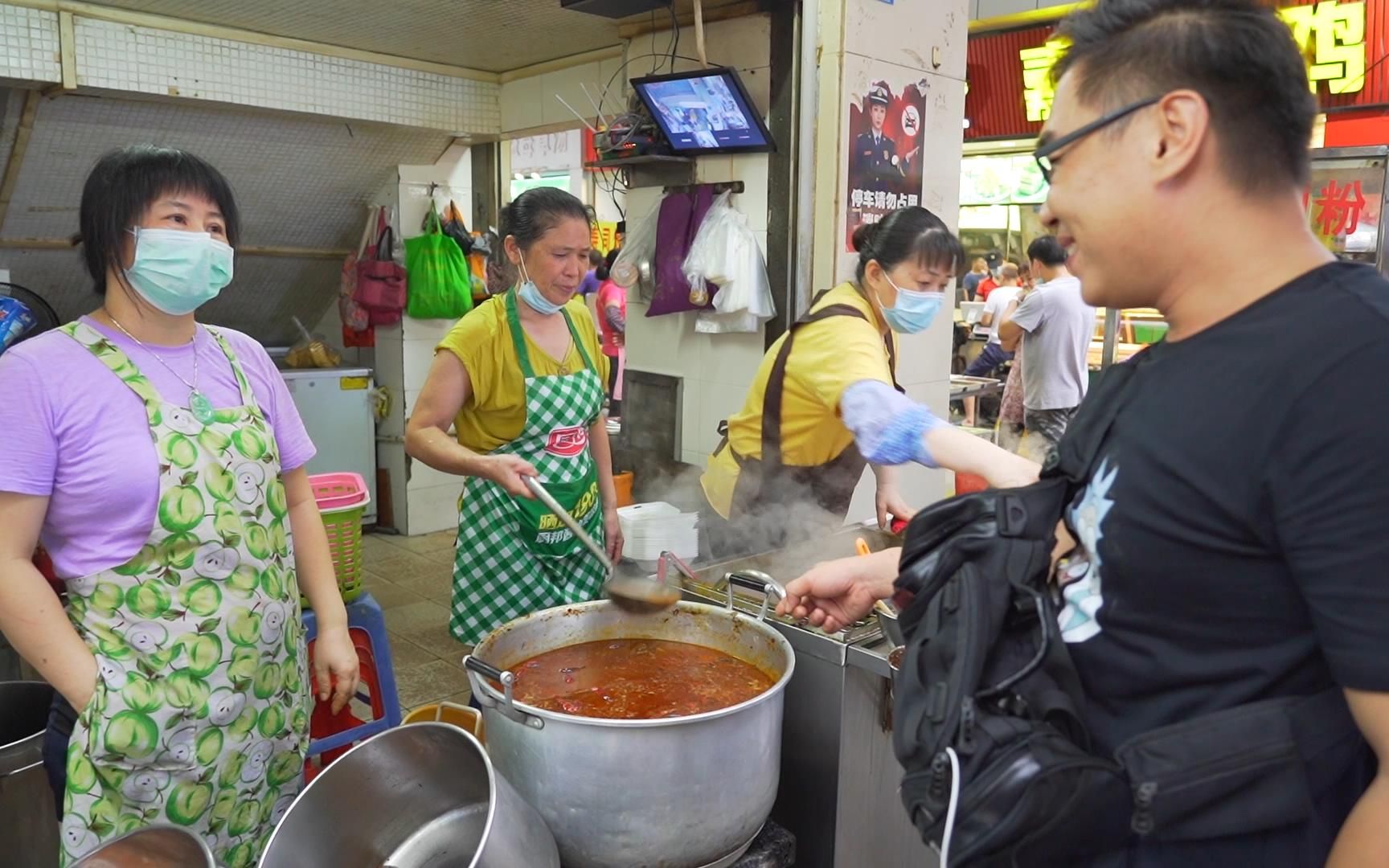 [图]【品城记】东莞│体验虎门黄河服装城最好吃的牛杂！你很难想象当年这里有多“嘘憾”！