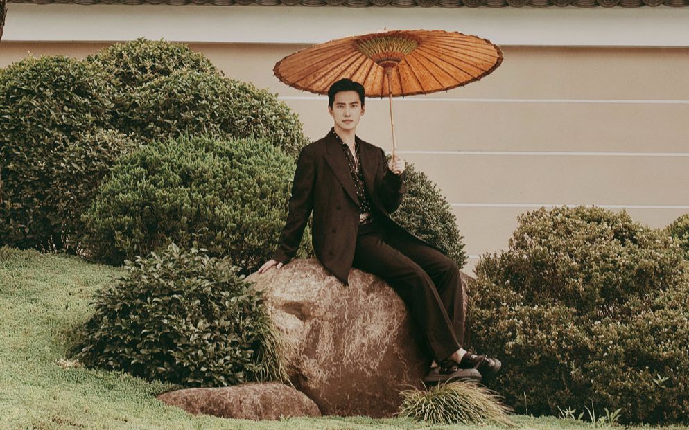 【杨洋】杨洋时装男士八月封面国风大片