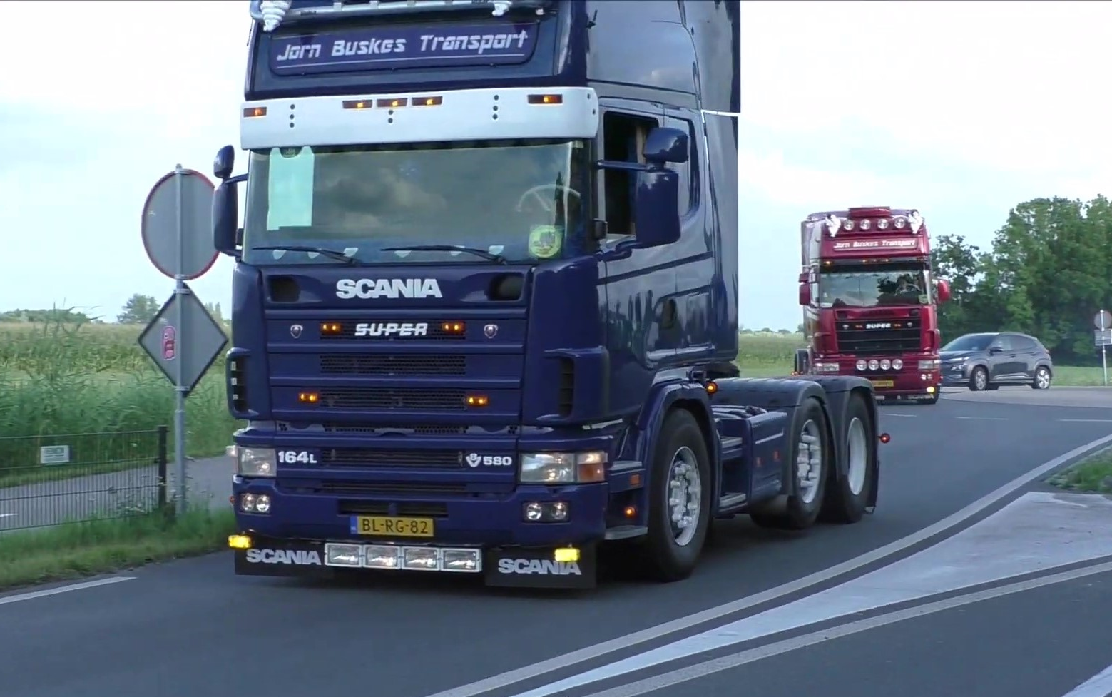 【汽车文化】斯堪尼亚 经典4系 v8 开管 引擎声浪合集 推荐戴耳机 #32