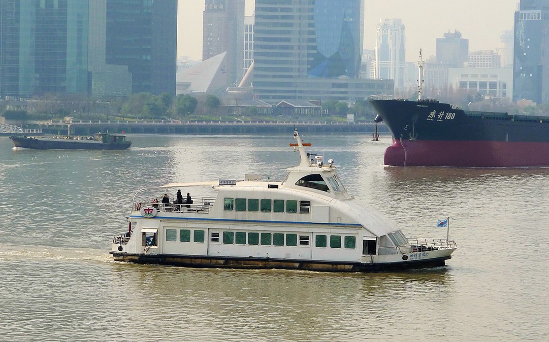 浦江轮渡只要2元游览浦江金陵东路东昌路乘坐pov