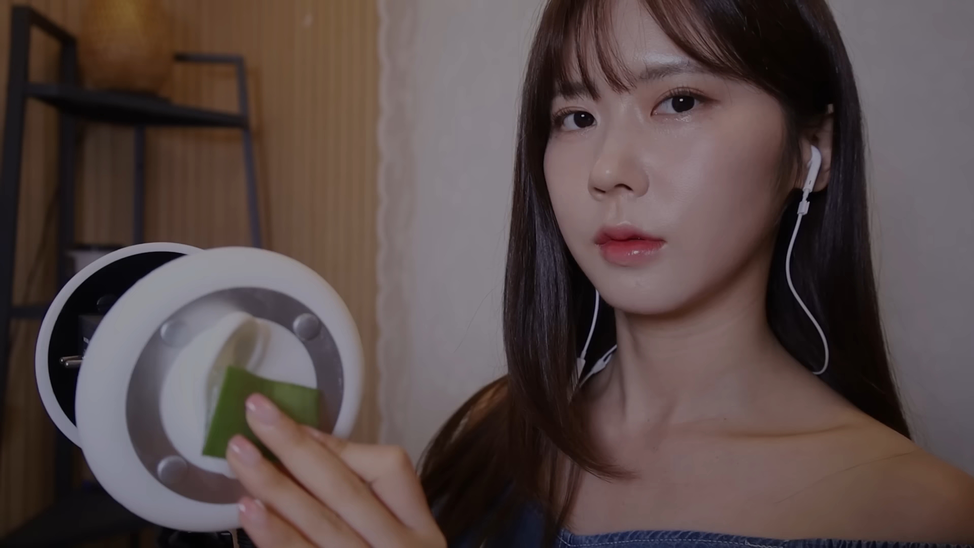 mongsilunnie助眠最刺激睡眠的耳朵按摩不许说话 [乳液,油,芦荟,干手