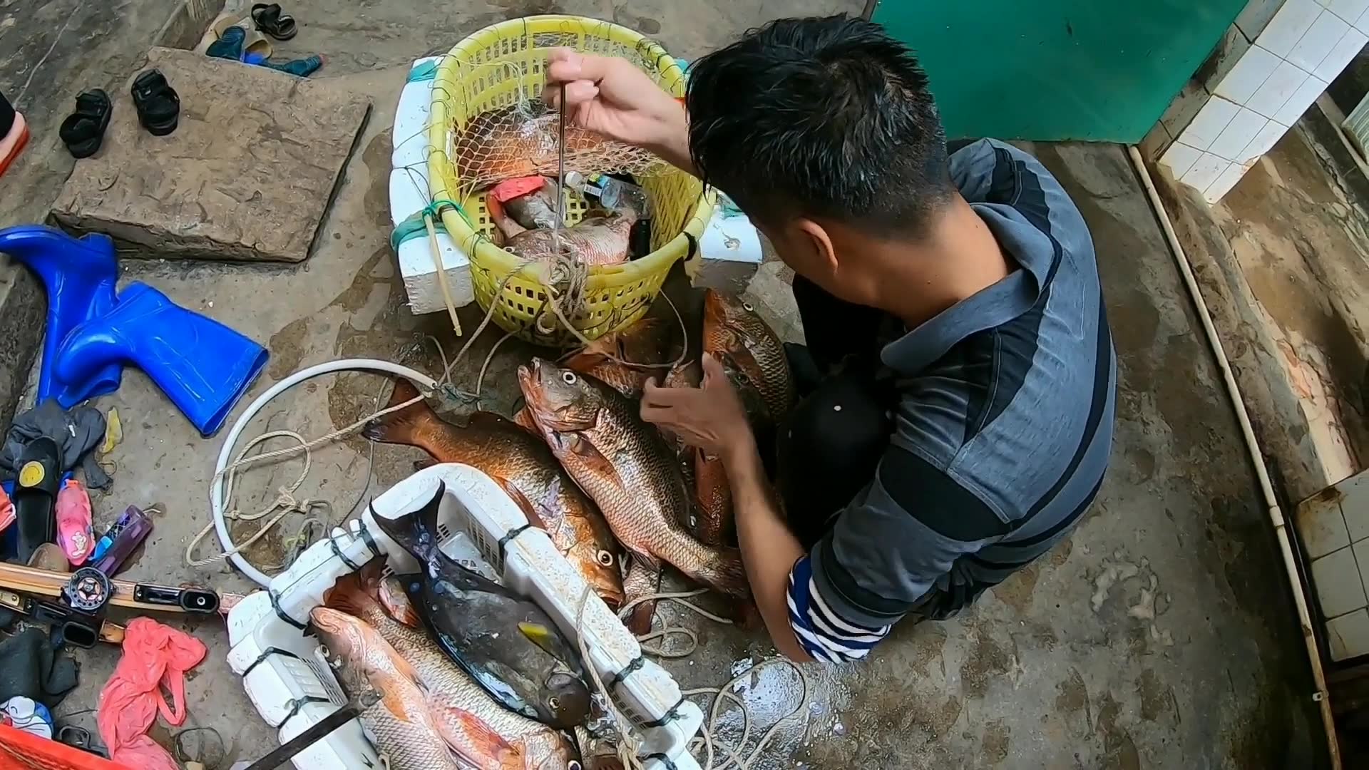 探海渔人打鱼阿峰图片