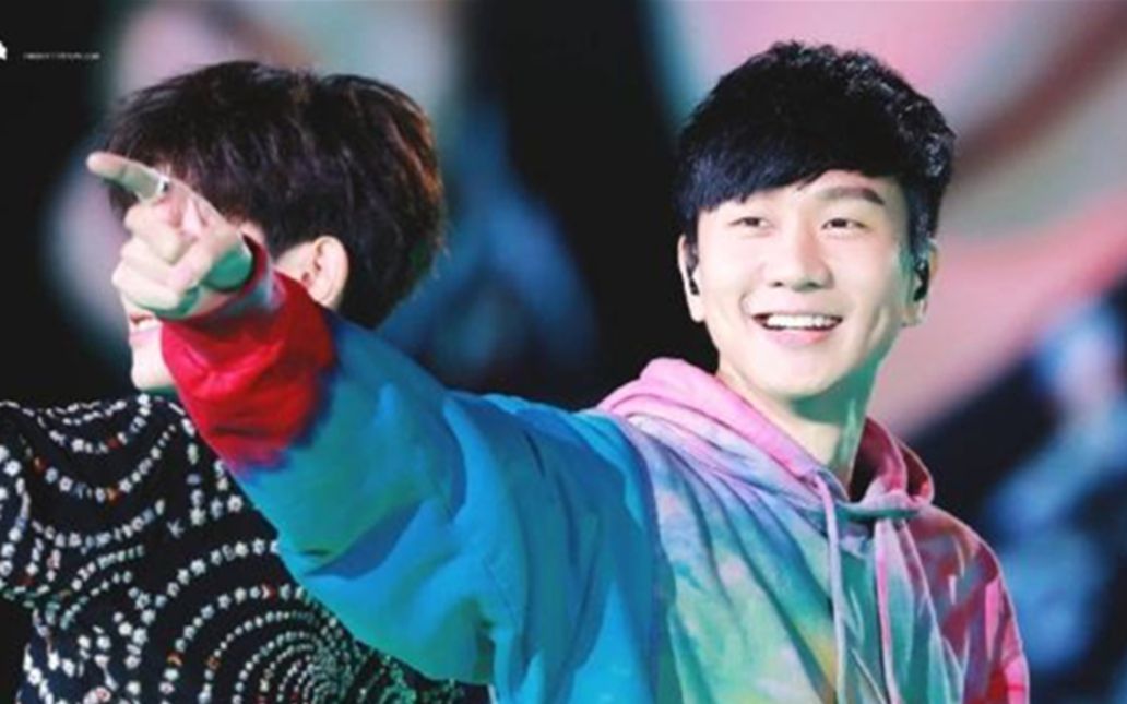 【林俊杰】《伟大的渺小》 王源18岁生日会现场版_哔哩哔哩 (゜-゜)つ