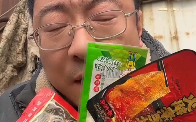 孙校长又没找到班了,生活越来越困难,今天吃个套餐_哔哩哔哩_bilibili