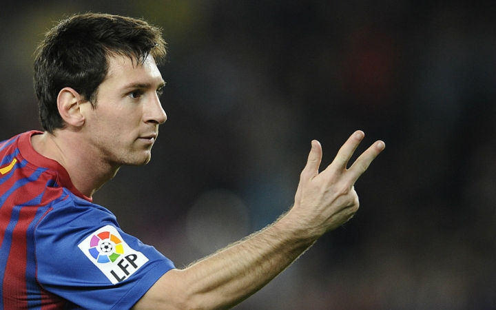 越挫越勇!回顾梅西职业生涯至今重伤瞬间_超清