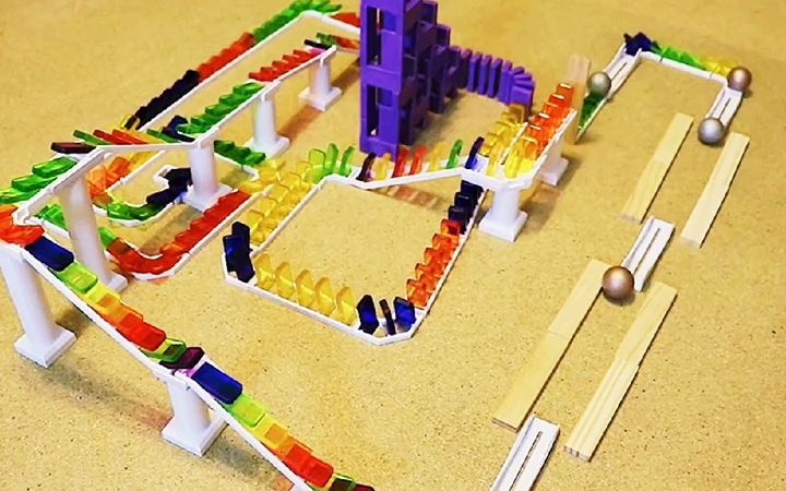 花式多米诺骨牌大挑战,高手在民间,超级解压.