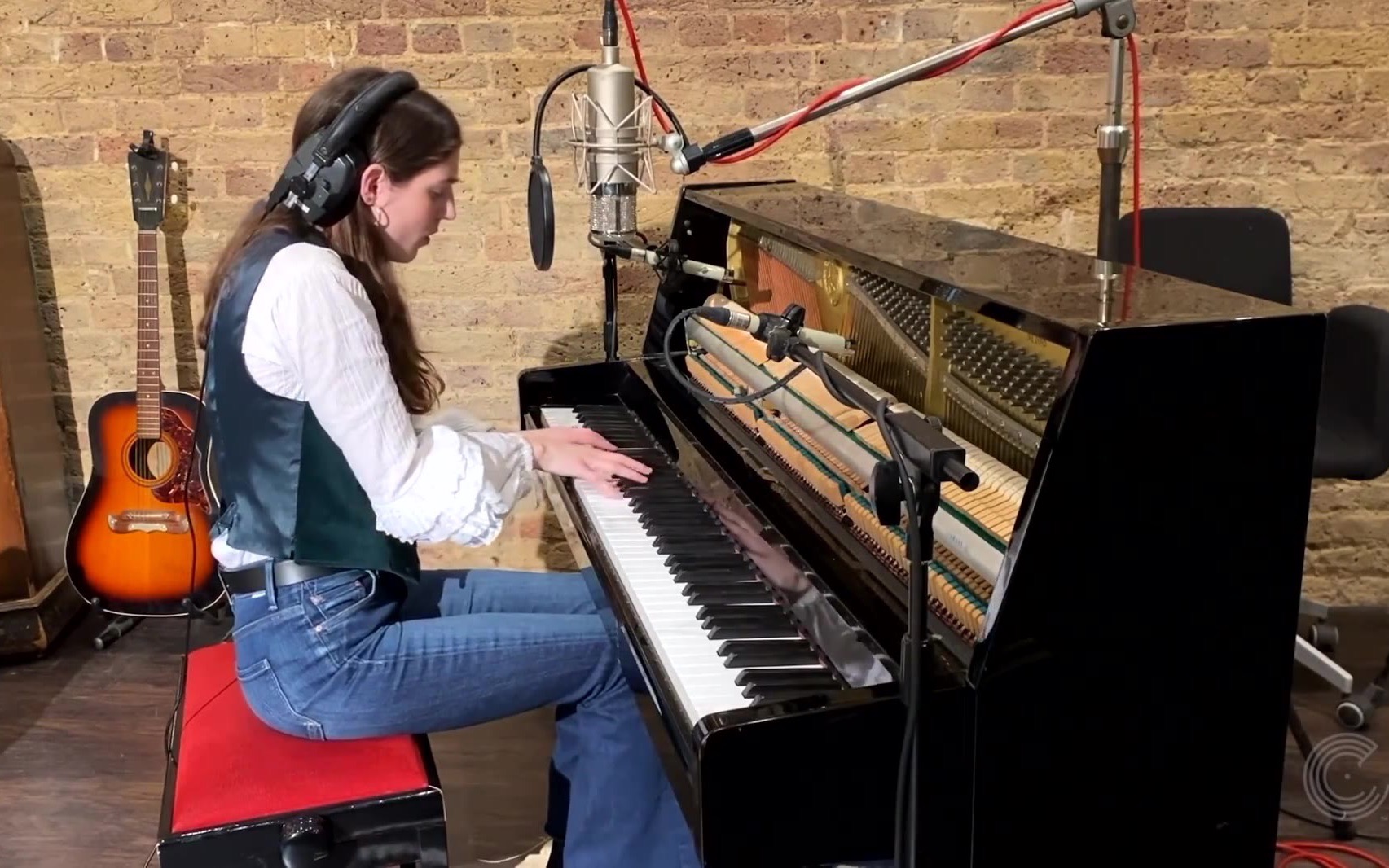 鸟妹birdy最新现场表演《surrender》《deepest lonely》和