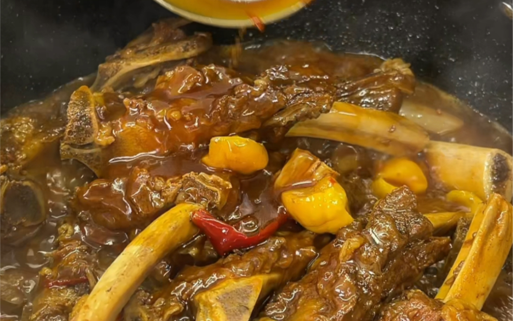家庭版板栗炖牛肋骨做法,感谢大家支持!