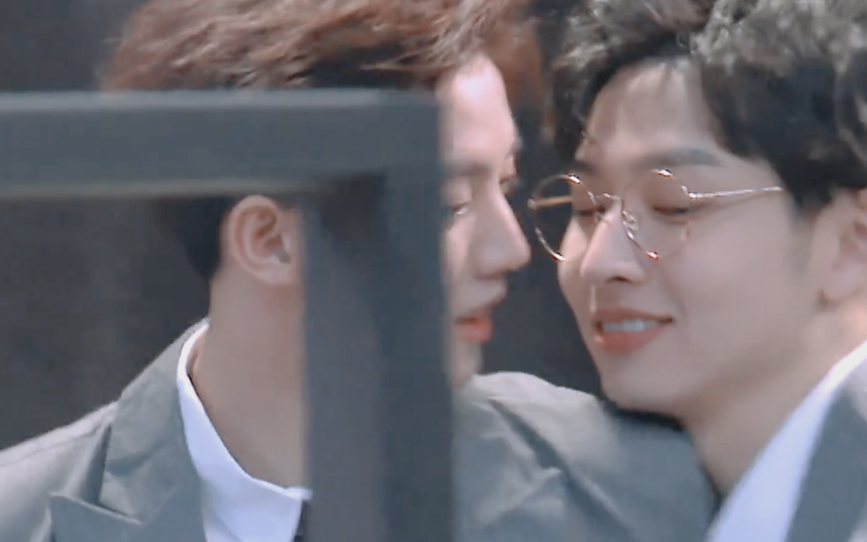 纬钧大雾散去人尽皆知我爱你