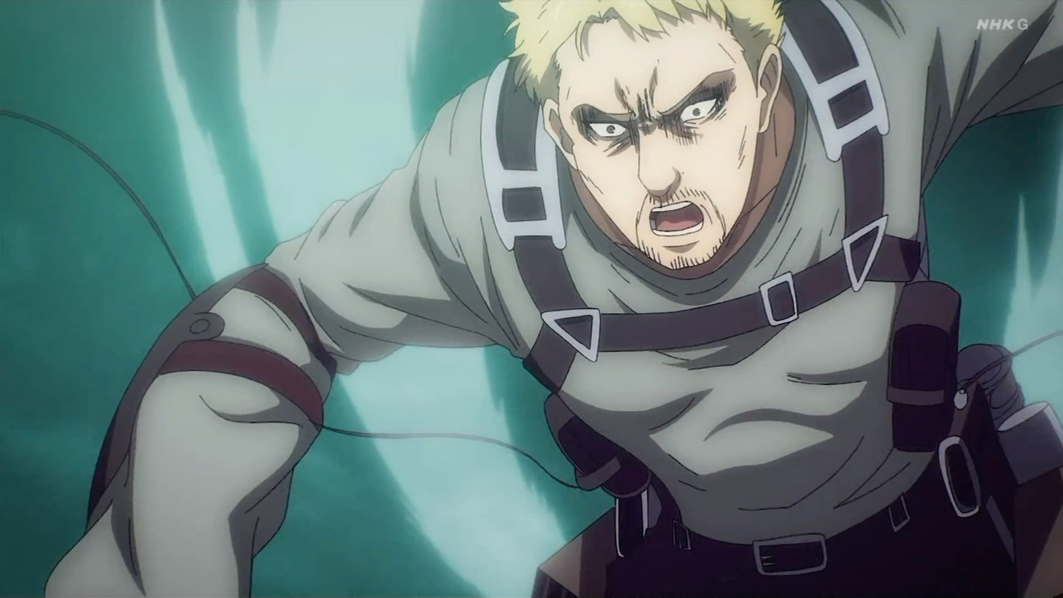 坐之巨人终于站起来了