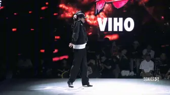 Video herunterladen: 杨文昊Viho - Dance Vision 10 Animation 裁判表演