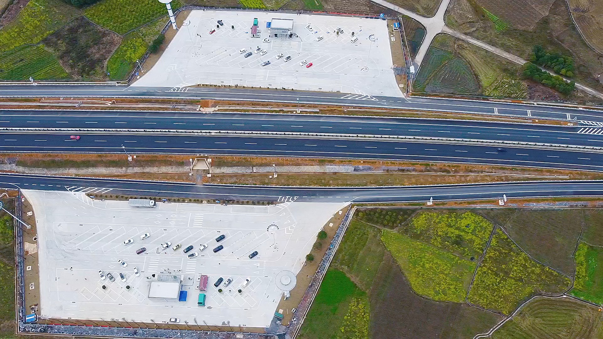 桂林—河池高速公路,简称"桂河高速公路,是中国境内连接广西壮族自治