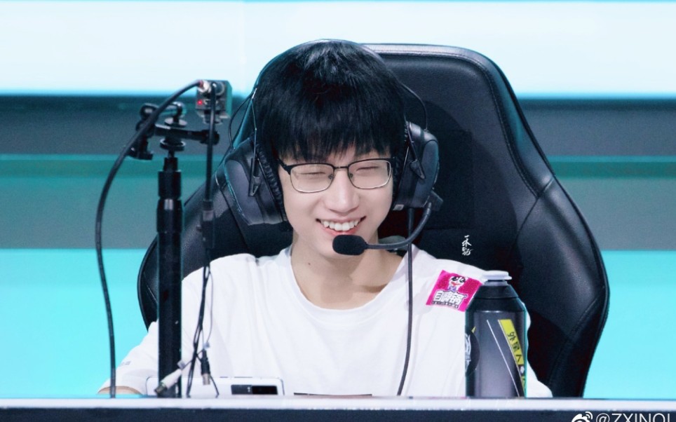 【北京wb.暖阳|林恒|2020世冠短剪】少年心性岁岁长,何必虚掷惊和慌