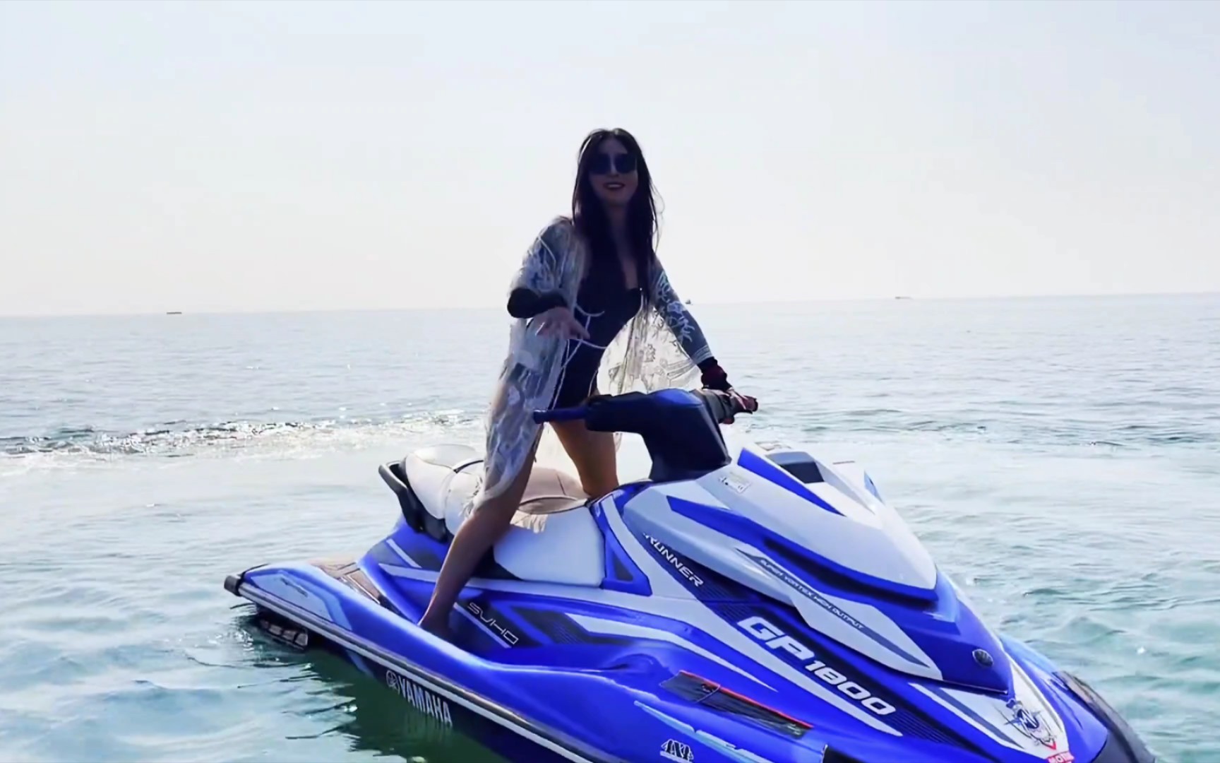 青春没有售价98必须海上过夏 #摩托艇