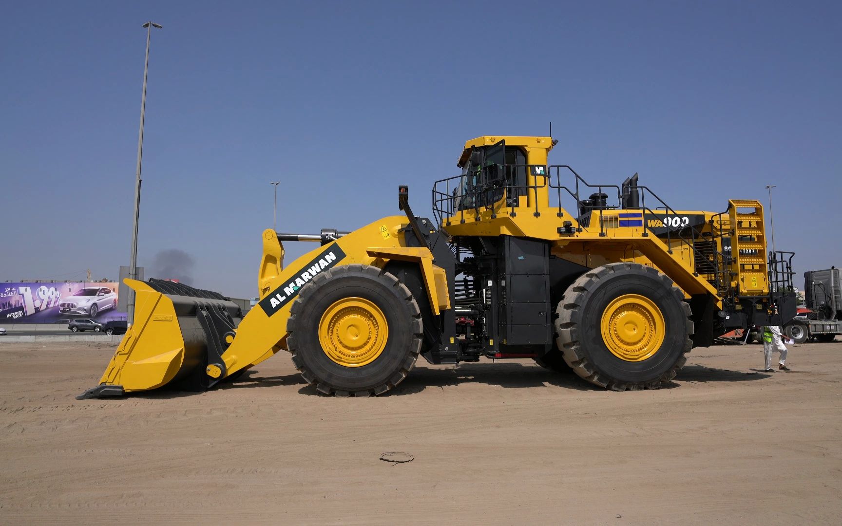 小松wa900-8r装载机操作展示4k